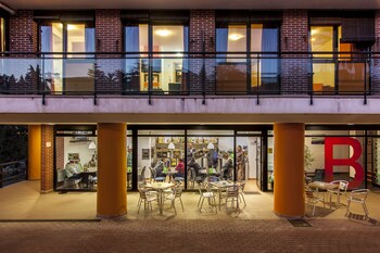 apartamentos bahia de boo