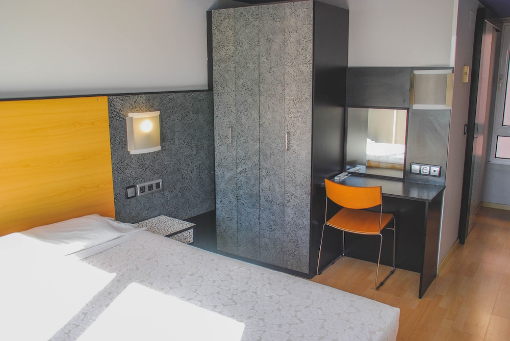 Hotel Faranda Pathos Gijon, Ascend Hotel Collection,Gijon>>Asturias,2 star
