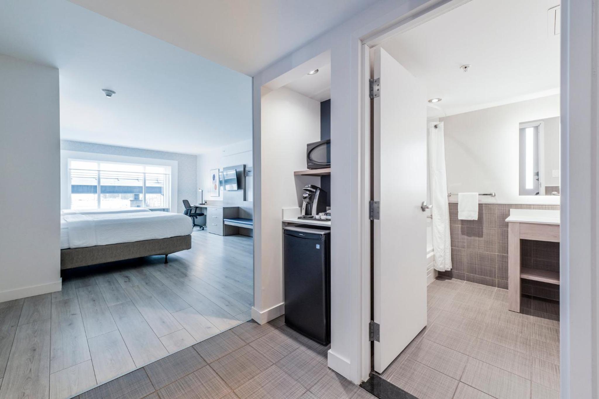 holiday inn express hotel saint hyacinthe by ihg