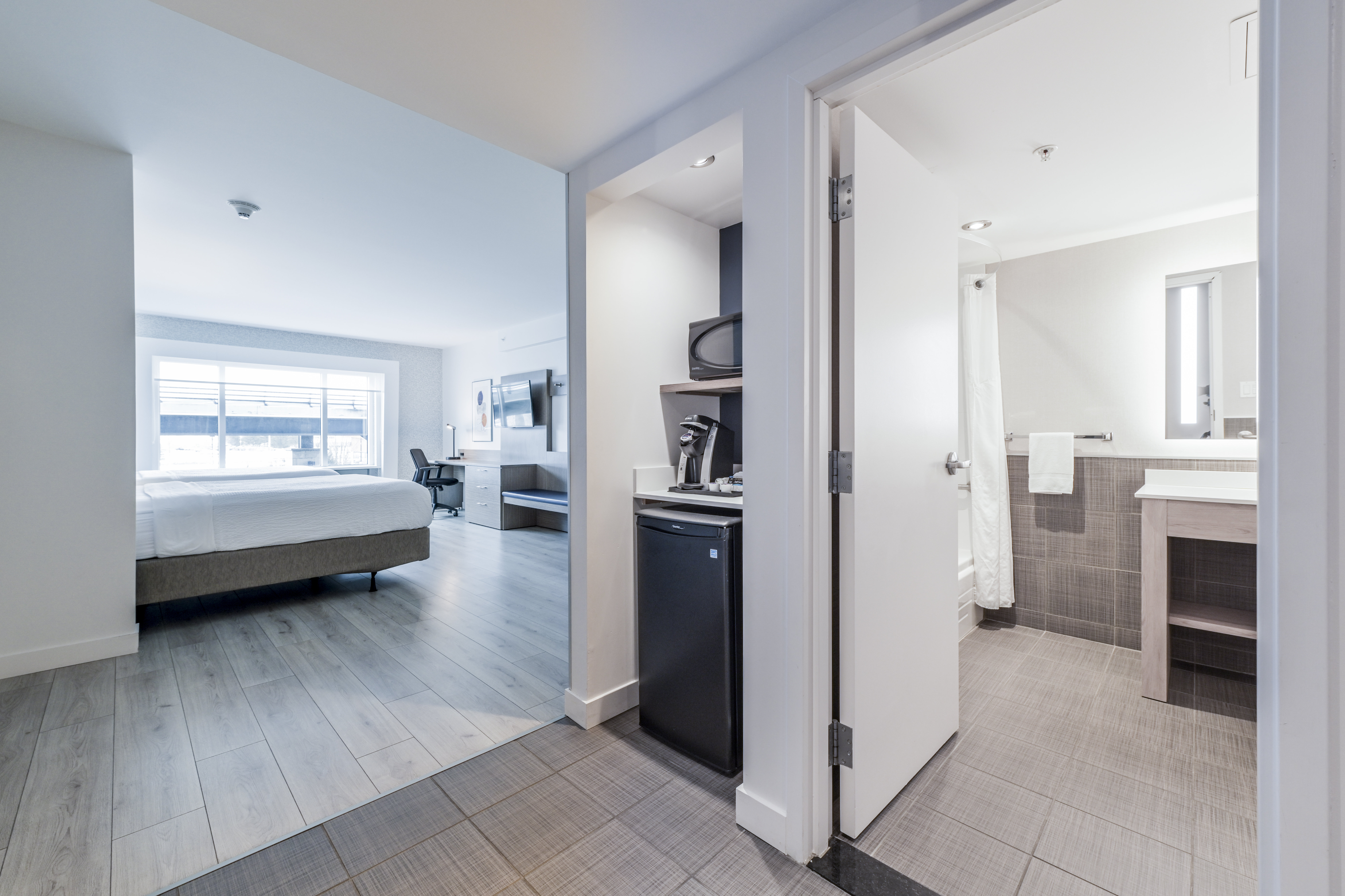 holiday inn express hotel saint hyacinthe by ihg