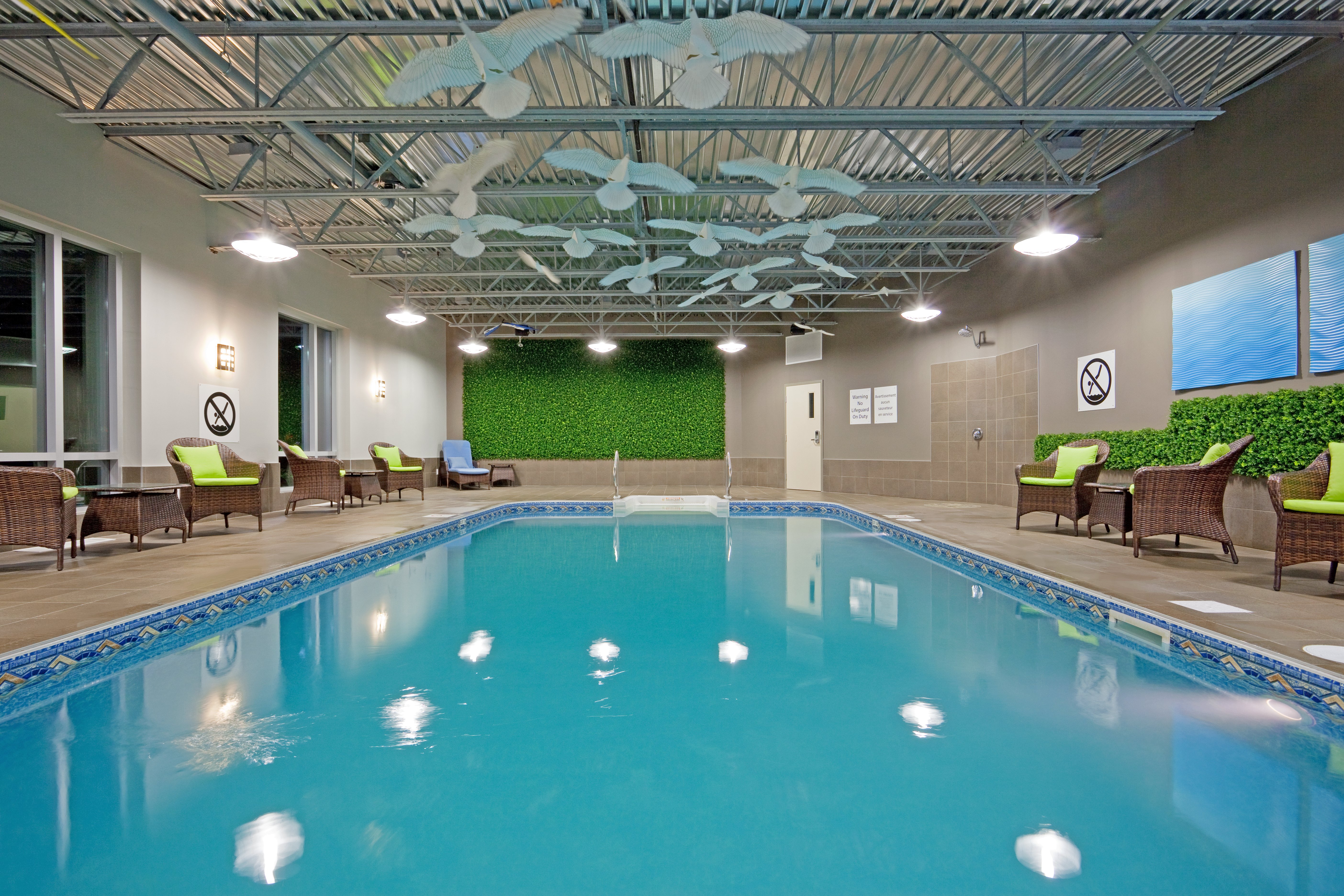 holiday inn express hotel saint hyacinthe by ihg