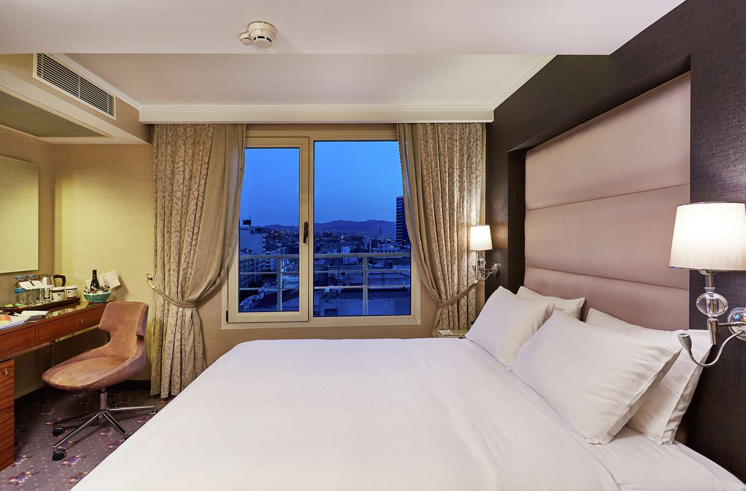 doubletree by hilton hotel izmir alsancak