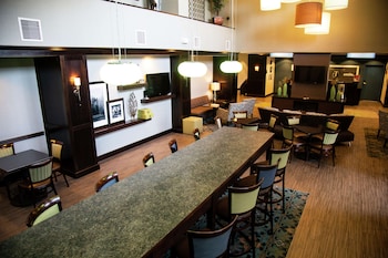 hampton inn and suites sharon