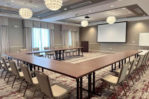 hilton garden inn olathe