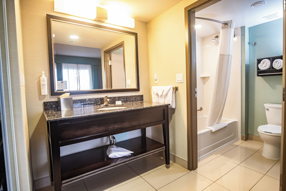 hampton inn and suites by hilton st johns airport