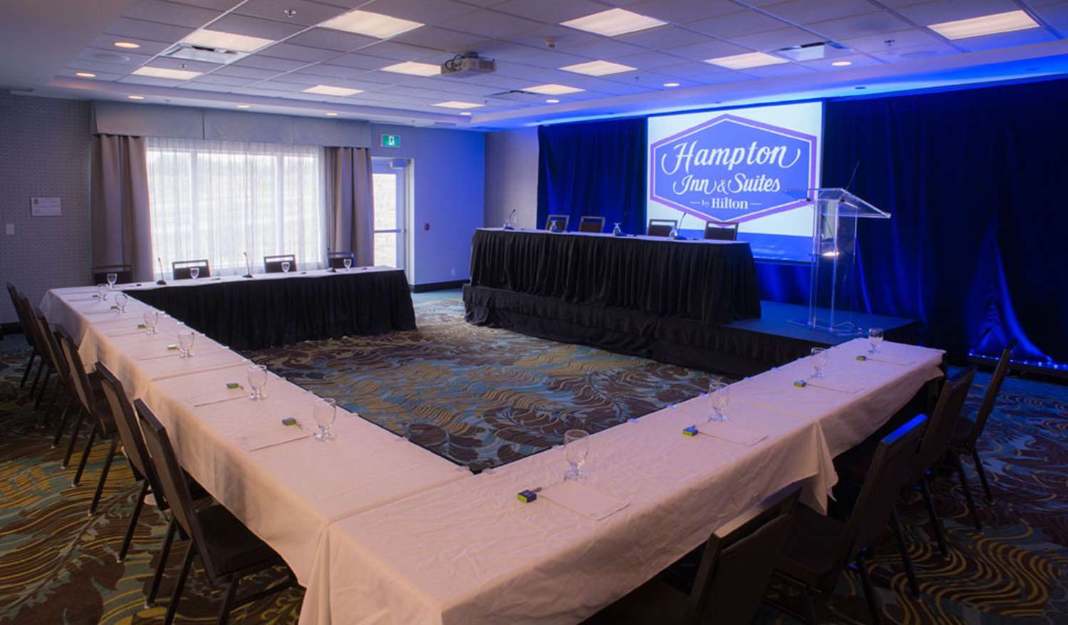 hampton inn and suites by hilton st johns airport