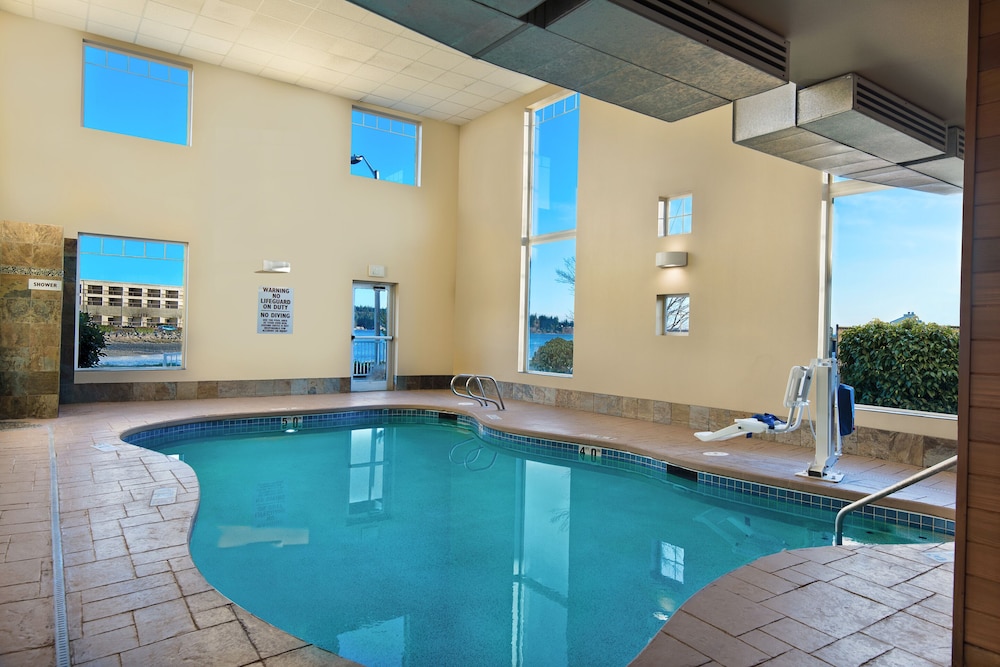 oxford suites silverdale