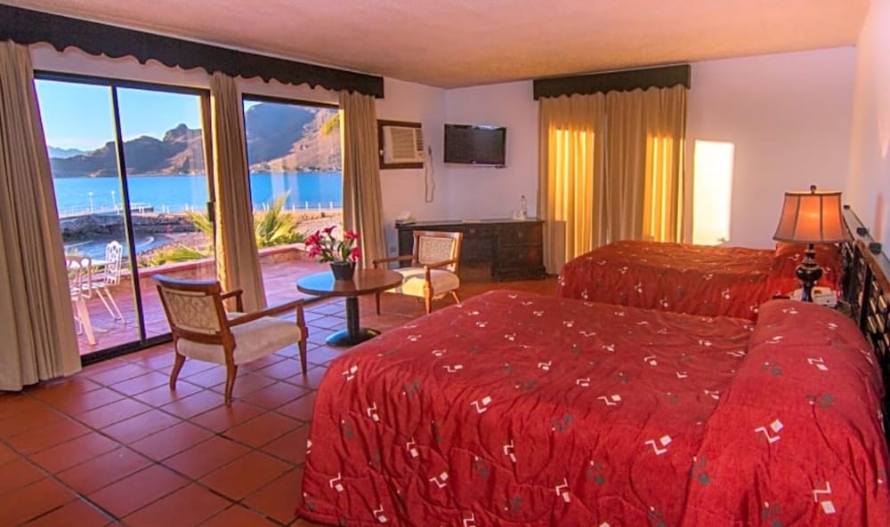 hotel playa de cortes