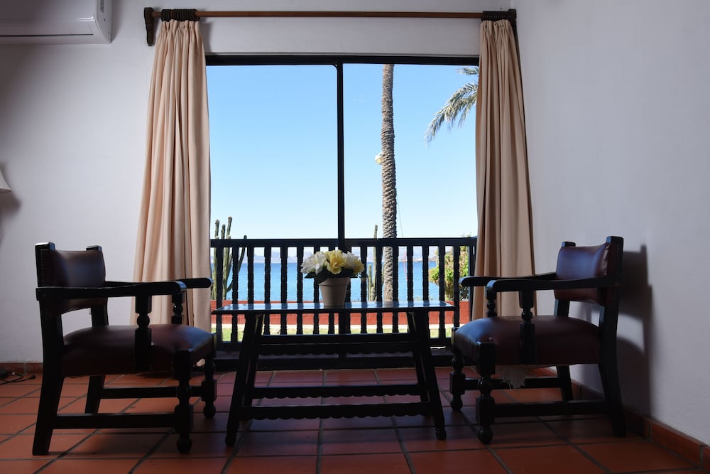 hotel playa de cortes