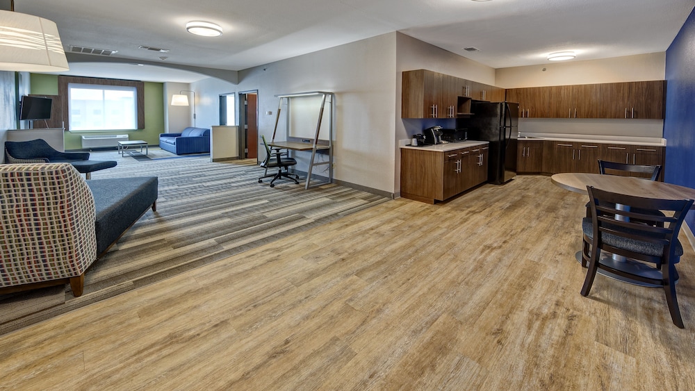 holiday inn express hotel and suites corsicana by ihg