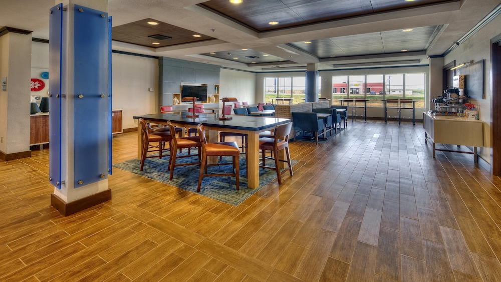 holiday inn express hotel and suites corsicana by ihg