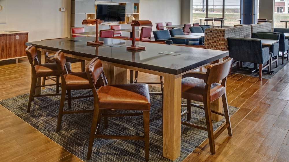 holiday inn express hotel and suites corsicana by ihg