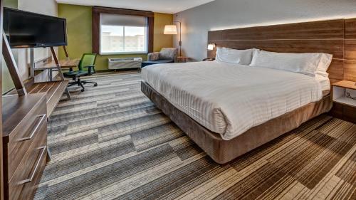 holiday inn express hotel and suites corsicana by ihg