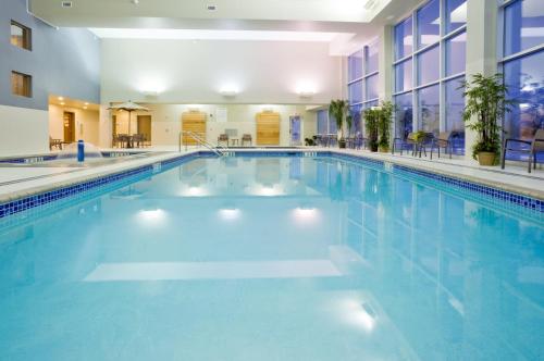 Holiday Inn Express Hotel And Suites Mankato East By Ihg,Blue Earth County>>Blue Earth,3 star