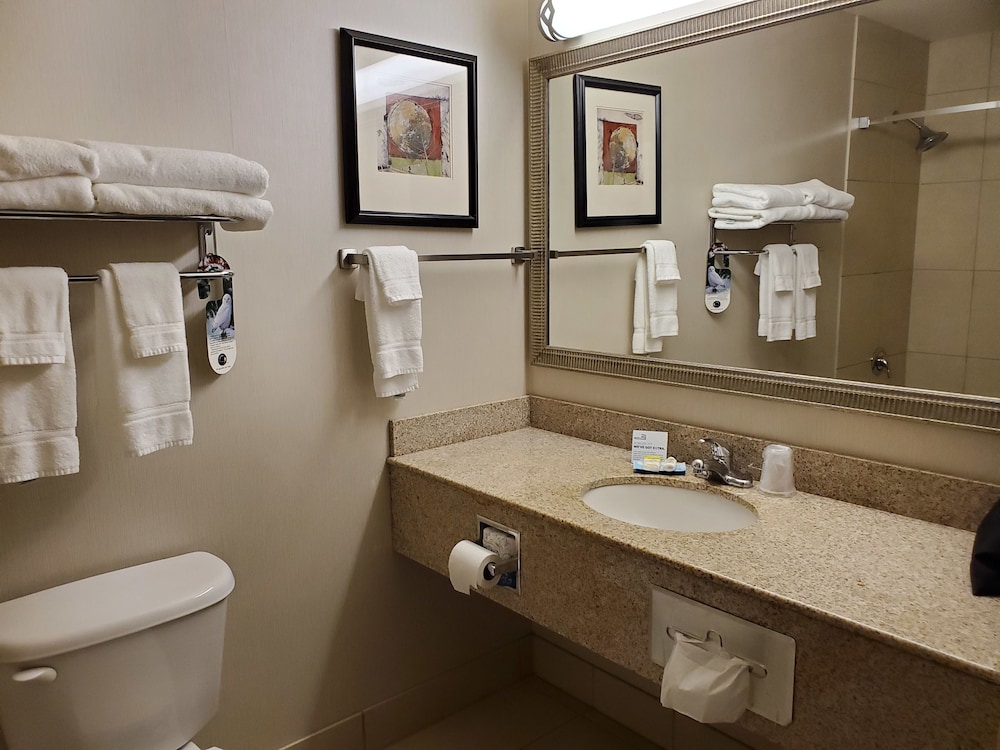 holiday inn express hotel and suites mankato east by ihg