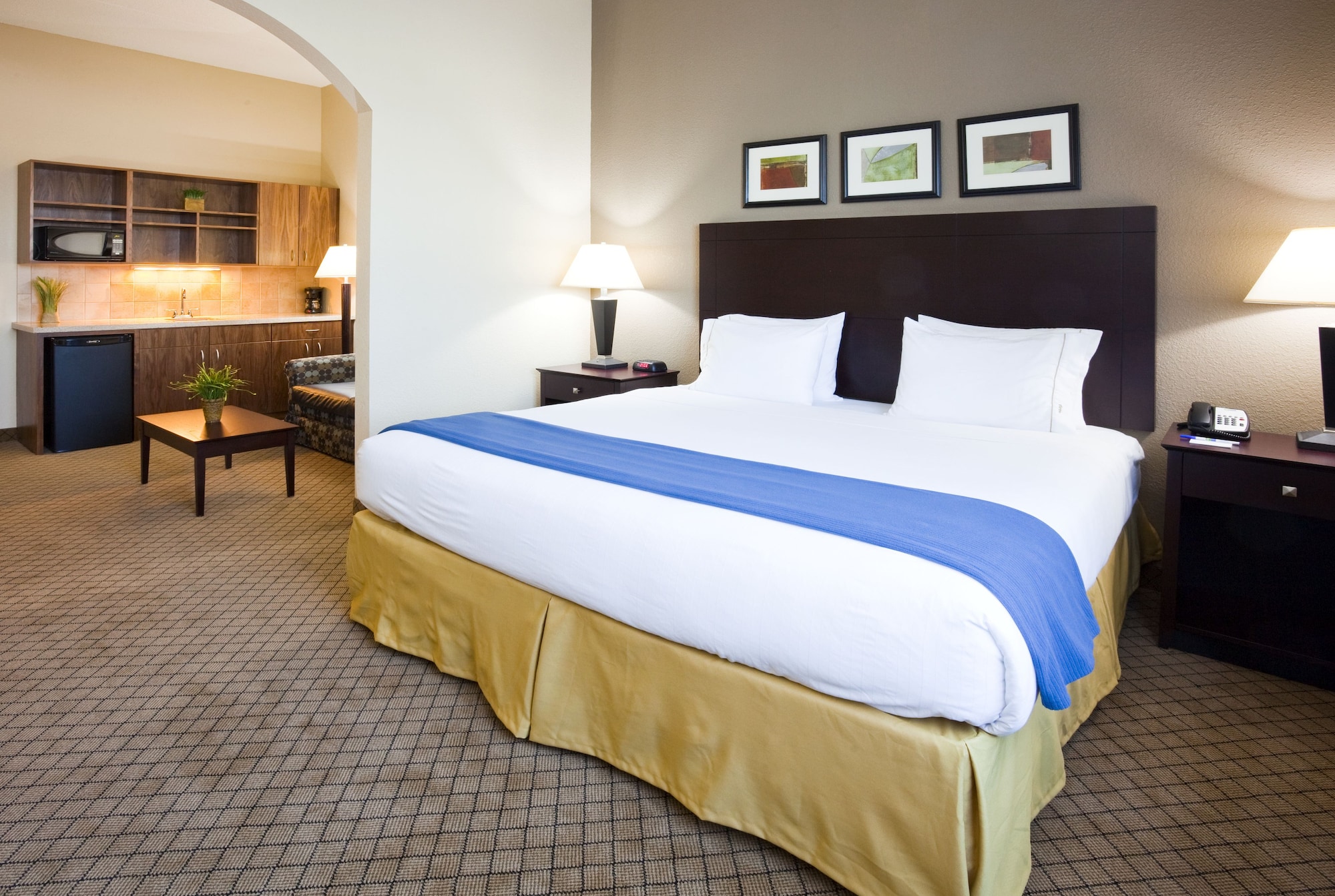 holiday inn express hotel and suites mankato east by ihg