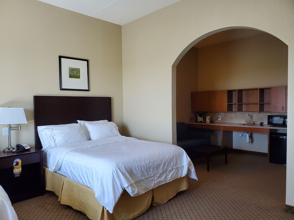 holiday inn express hotel and suites mankato east by ihg