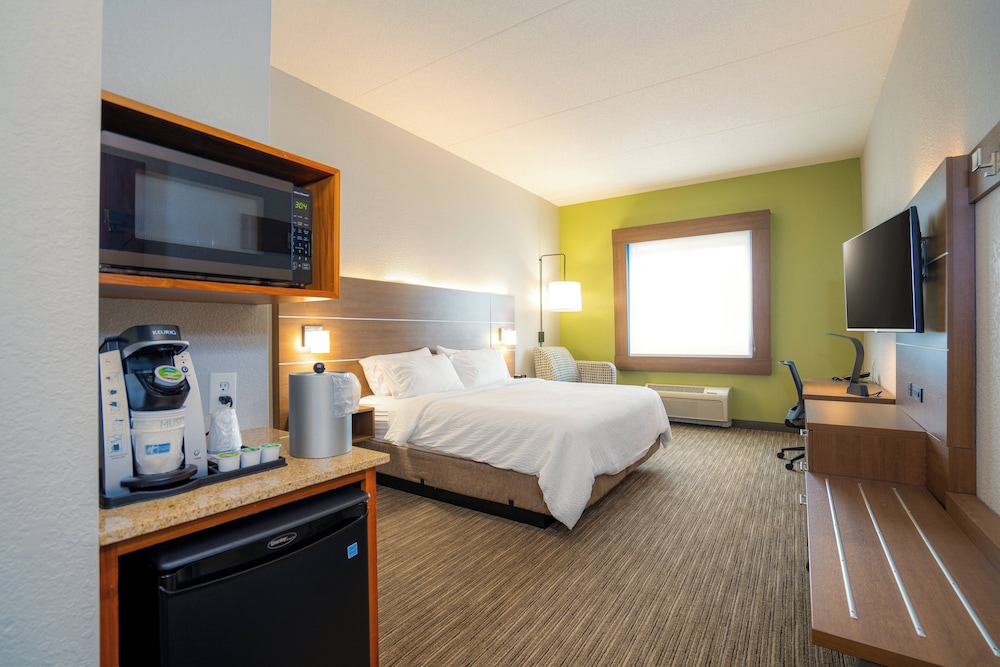 holiday inn express hotel and suites mankato east by ihg