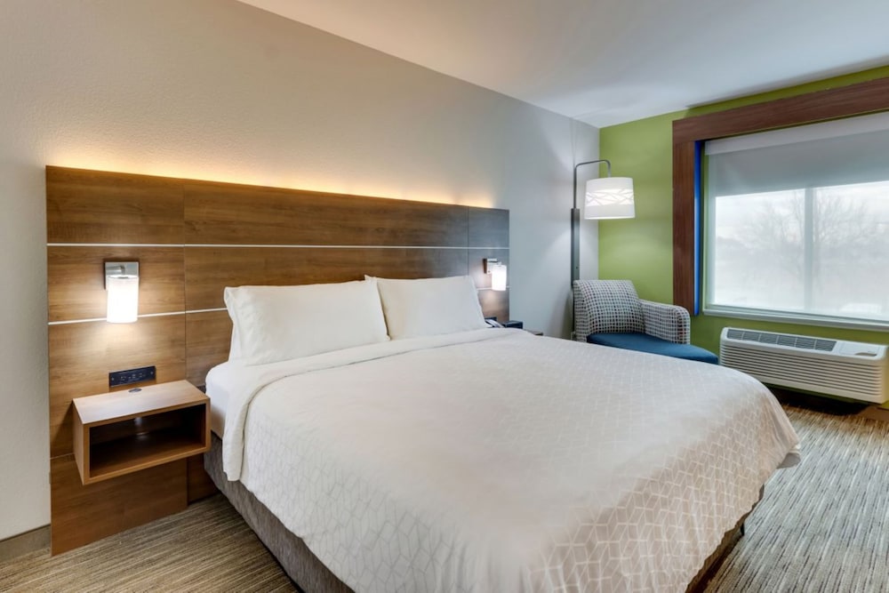 holiday inn express hotel and suites mankato east by ihg