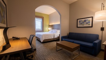 Holiday Inn Express Hotel And Suites Mankato East By Ihg,Blue Earth County>>Blue Earth,3 star