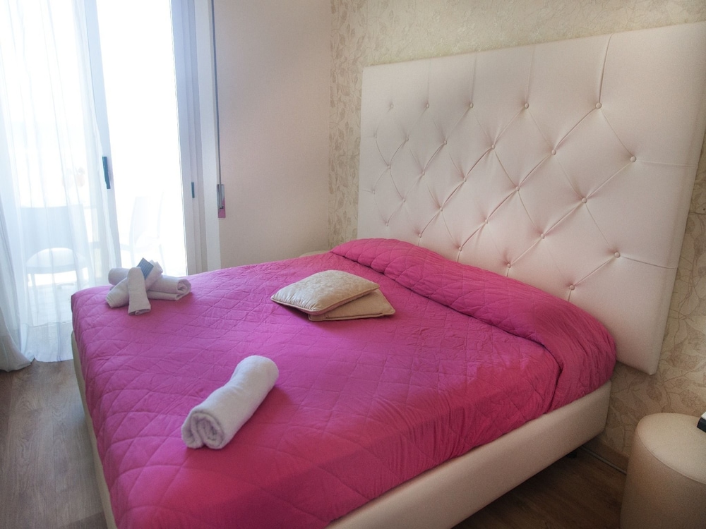 riviera mare beach life hotel