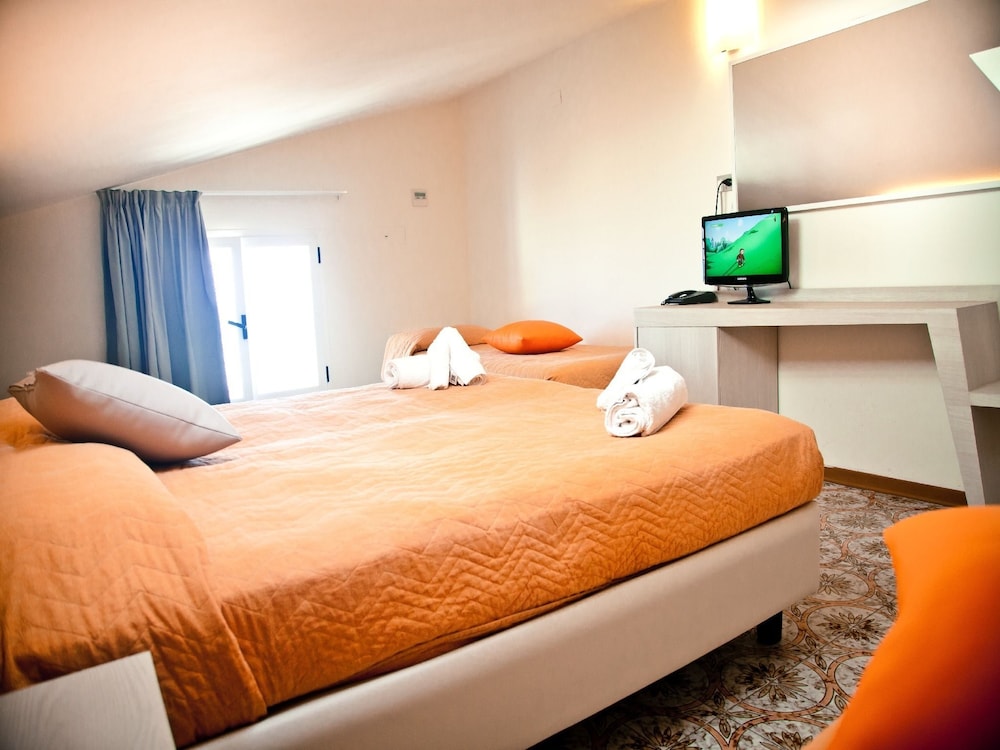 riviera mare beach life hotel