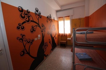 sunflower beach backpacker hostel