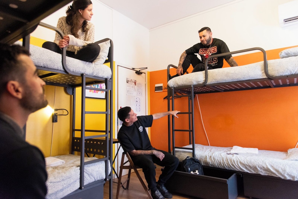 sunflower beach backpacker hostel