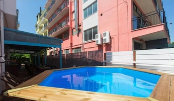 sunflower beach backpacker hostel