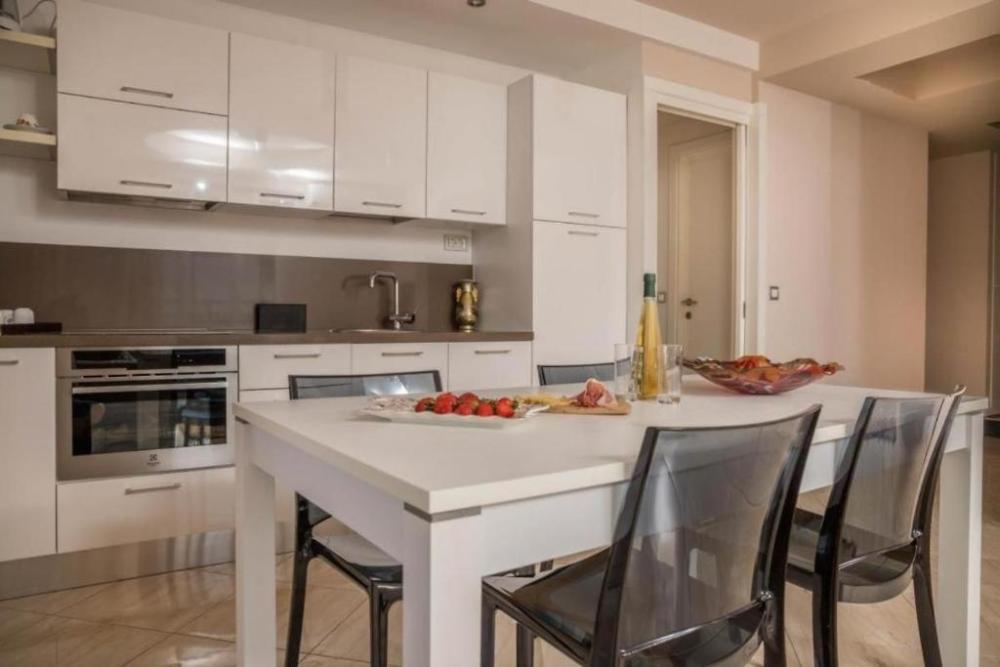 kristal paris apartments