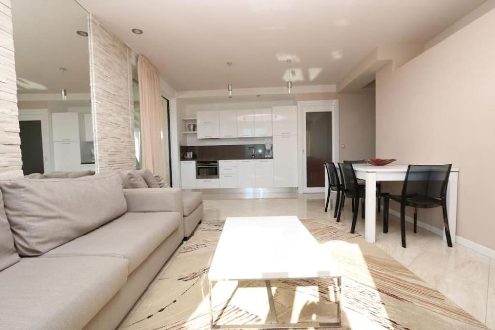 kristal paris apartments