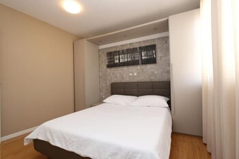 kristal paris apartments