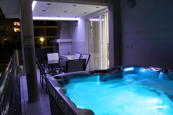 kristal paris apartments