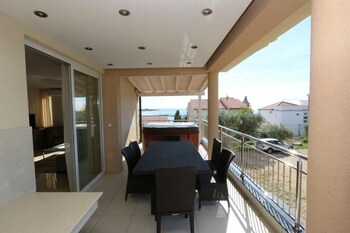 kristal paris apartments
