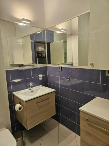 kristal paris apartments