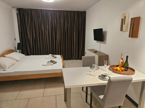 kristal paris apartments