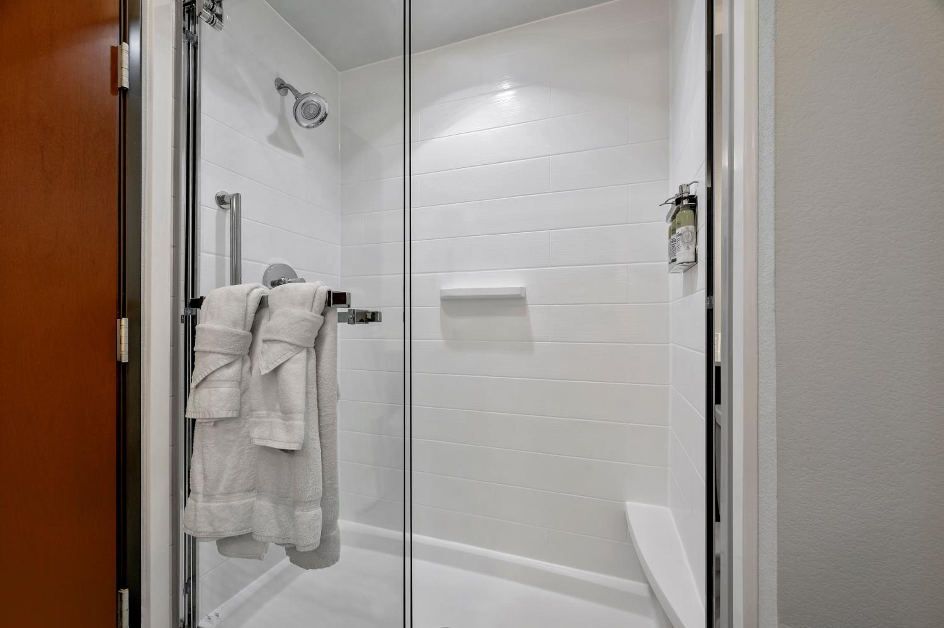 holiday inn express and suites lufkin south by ihg