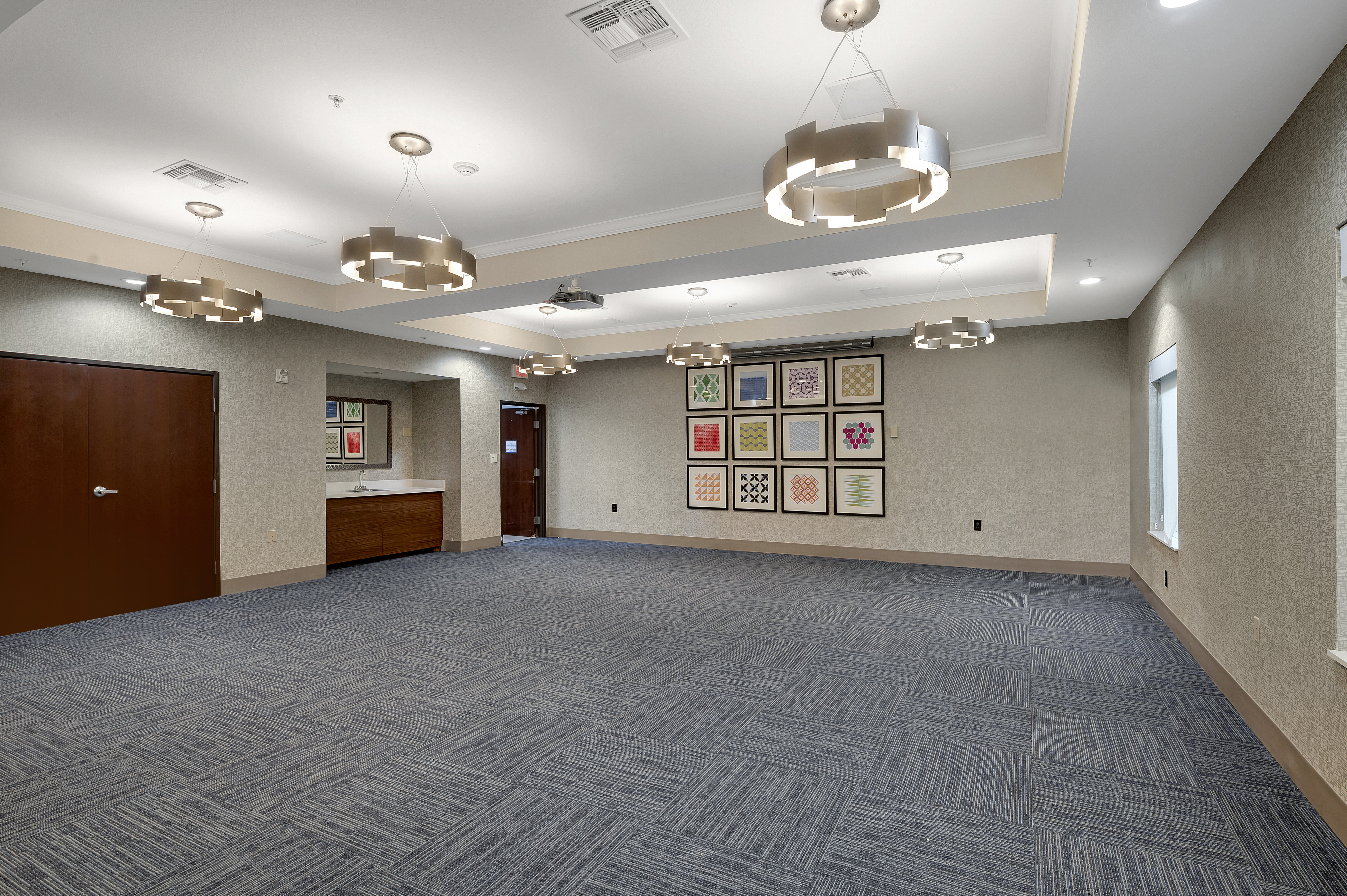 holiday inn express and suites lufkin south by ihg