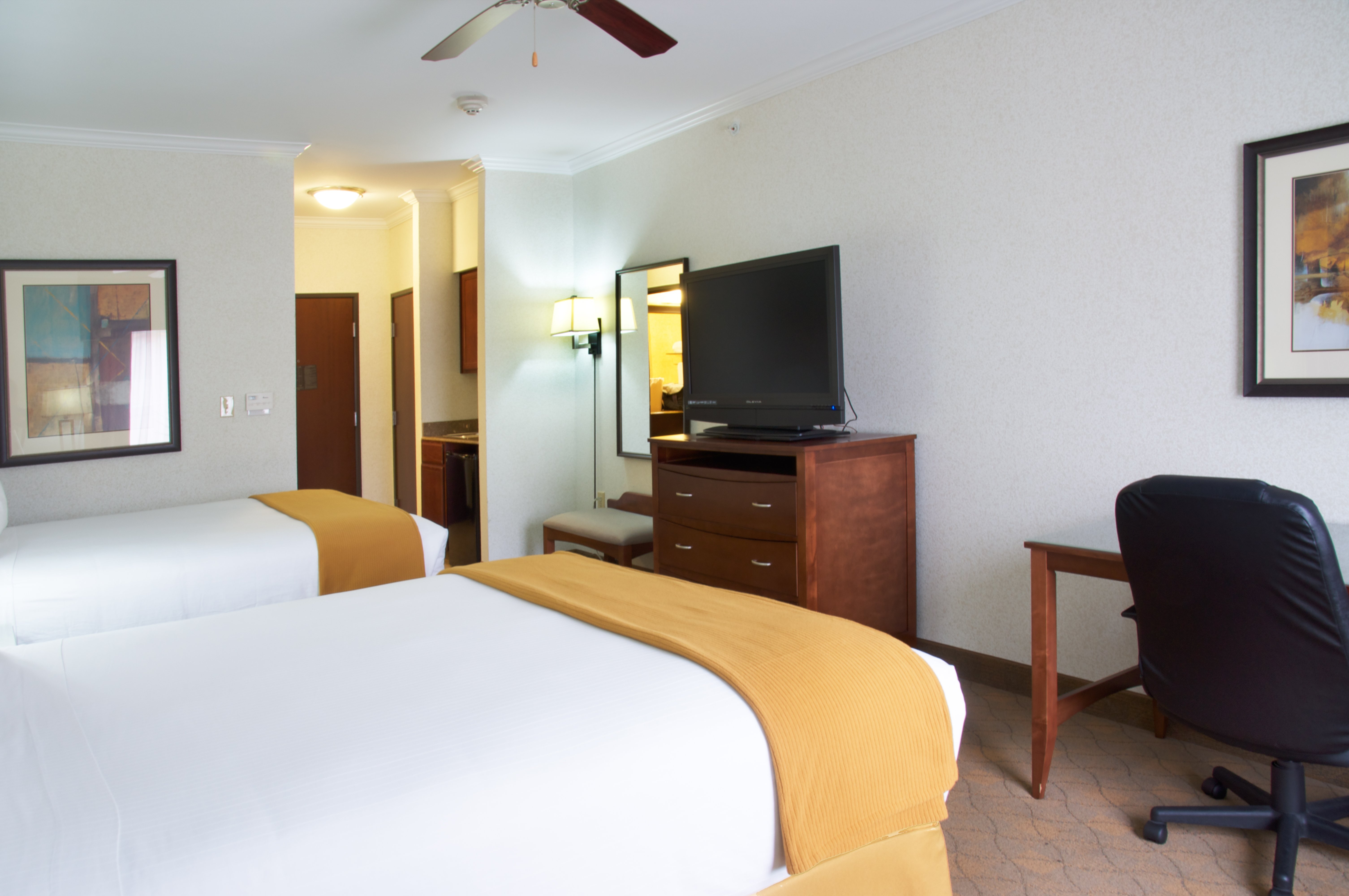holiday inn express and suites lufkin south by ihg
