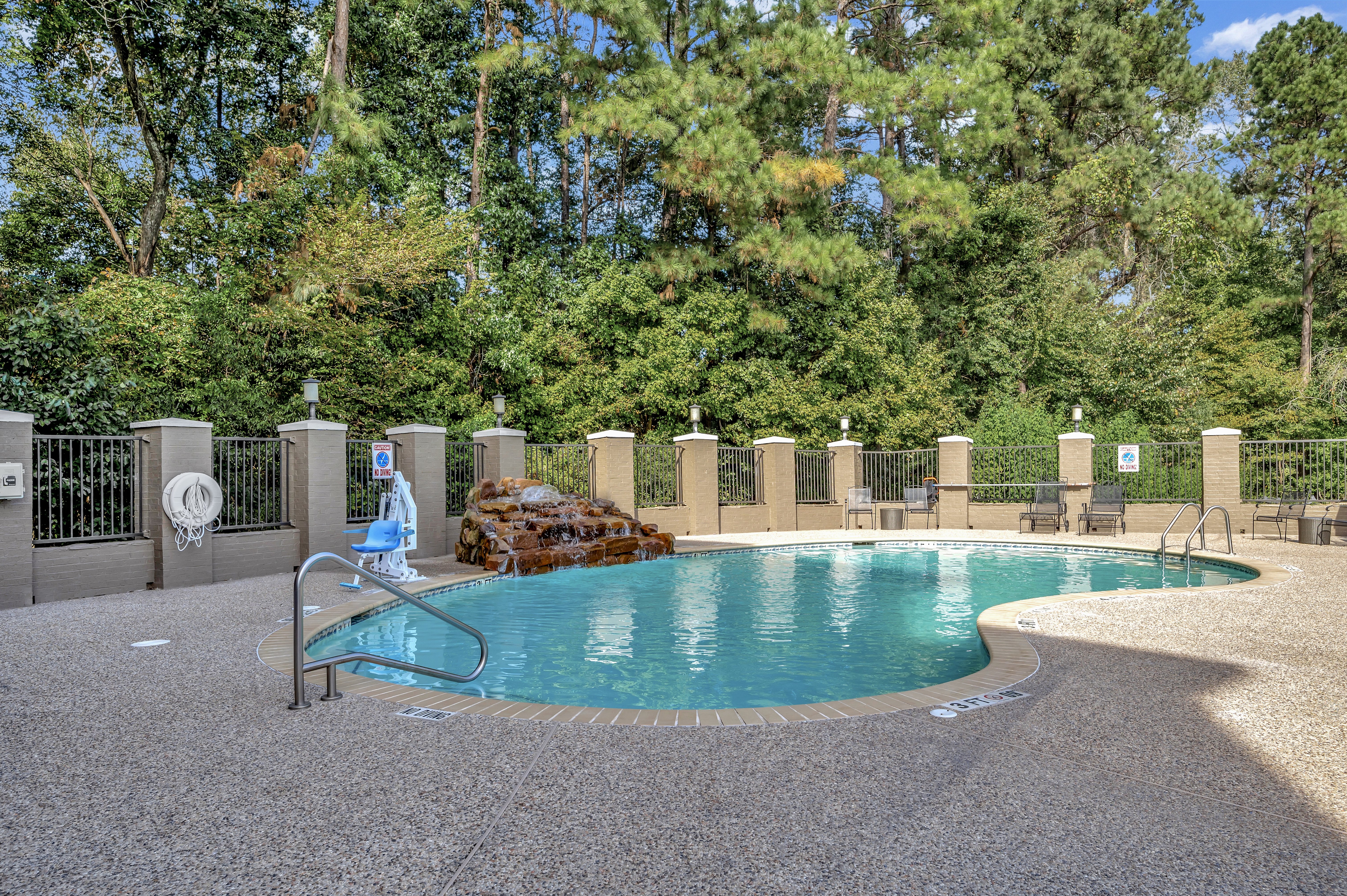 holiday inn express and suites lufkin south by ihg