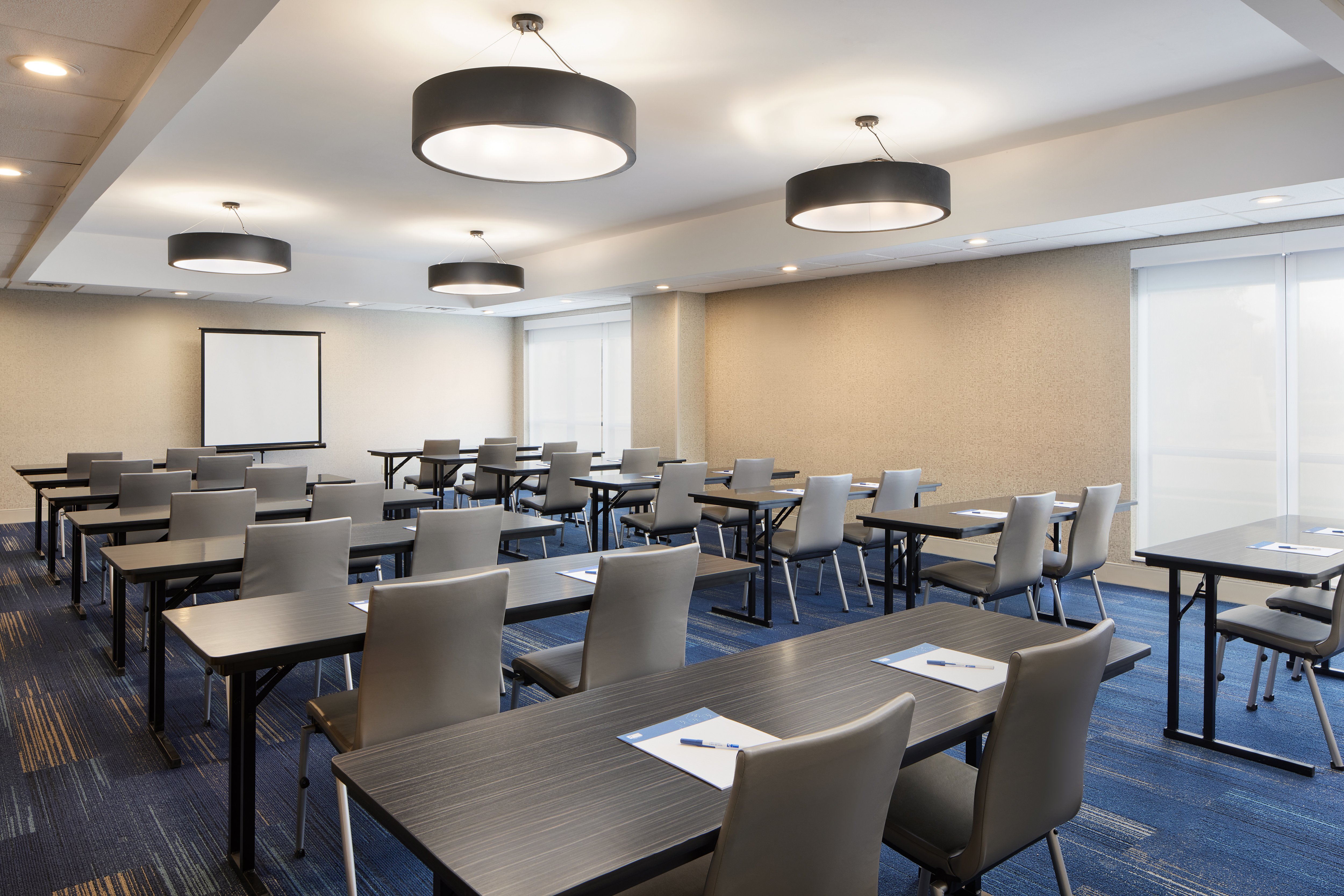 holiday inn express and suites seymour by ihg