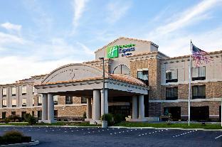holiday inn express and suites seymour by ihg