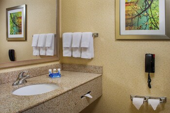 fairfield inn and suites by marriott wilson