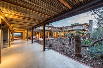 Kariega Game Reserve - Ukhozi Lodge All Inclusive,Cacadu>>Addo Elephant National Park,4 star