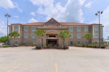 comfort inn and suites winnie