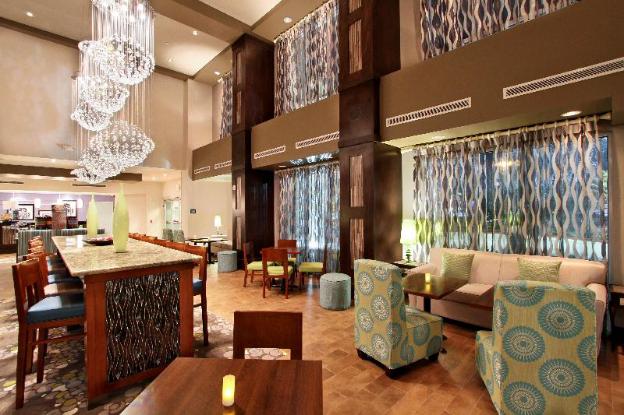 hampton inn and suites winnie