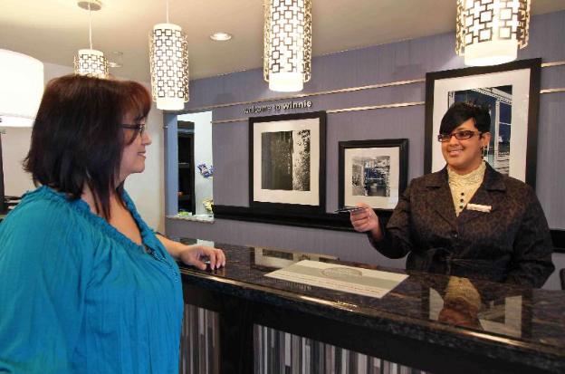 hampton inn and suites winnie