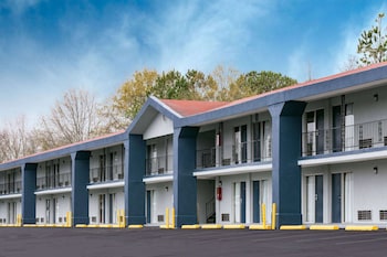 Super 8 By Wyndham Locust Grove,Georgia>>Atlanta,2 star