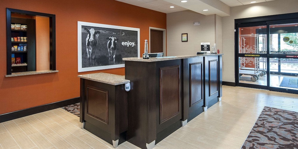 hampton inn and suites seneca clemson area