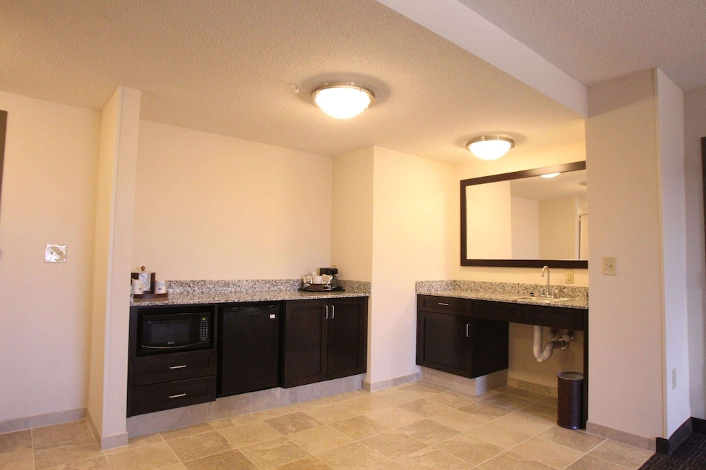 hampton inn and suites seneca clemson area